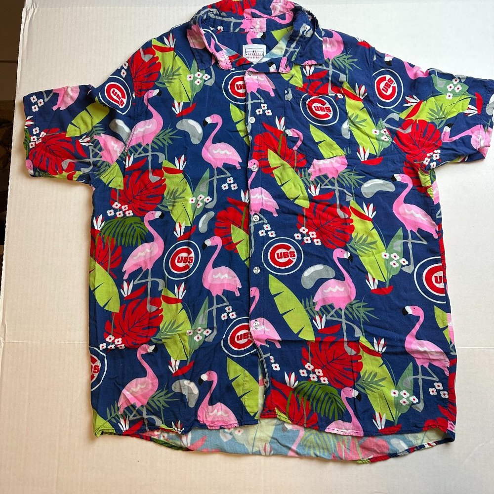 Chicago Cubs Men's Flamingo Hawaiian Shirt Short Sleeve Button Up Size XL